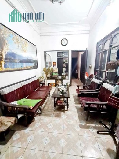 Bán Nhà Phố Xuân Thủy 46/80m2 x 4 tầng, 4 phòng ngủ, khu phân lô ô bàn cờ, gần Phố ngõ thông rộng,