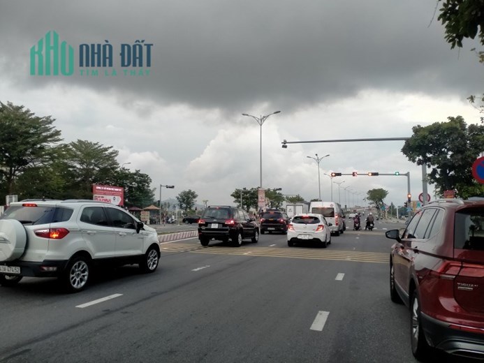 SỞ HỮU BIỆT THỰ SÂN VƯỜN QUÁN CÀ FE DIỆN TÍCH ĐẤT KHỦNG 325M2, GẦN SÔNG CẨM LỆ MÁT MẺ