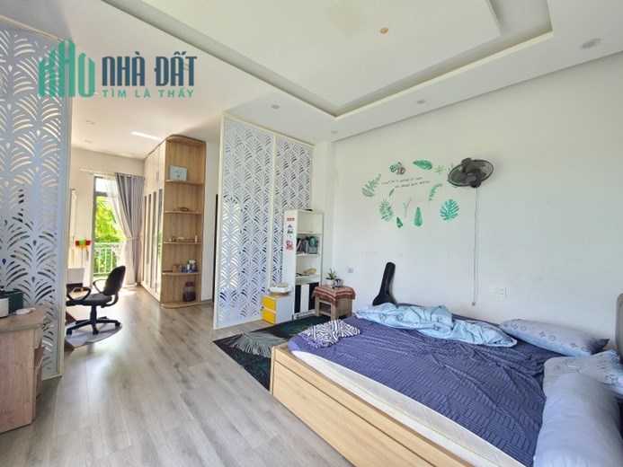 Bán mặt tiền Mẹ Thứ, 120m2, 3 tầng, mới đẹp, gần cầu Nguyễn Tri Phương, chỉ 3 tỷ 950