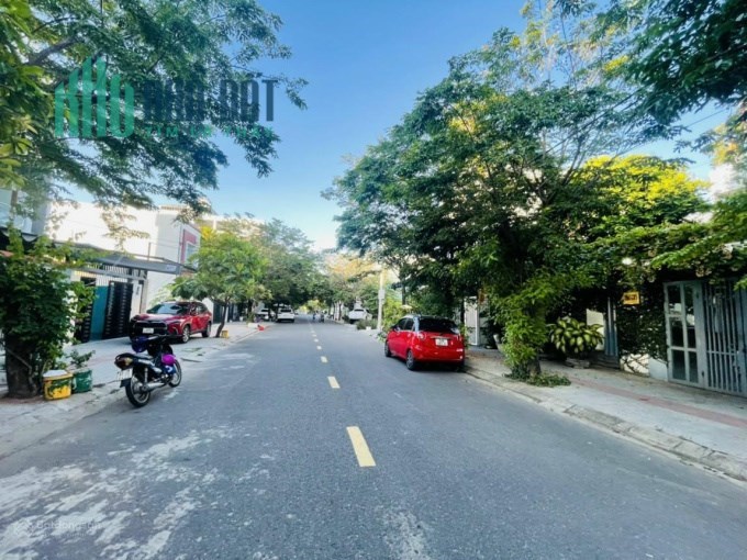 Bán mặt tiền Mẹ Thứ, 120m2, 3 tầng, mới đẹp, gần cầu Nguyễn Tri Phương, chỉ 3 tỷ 950