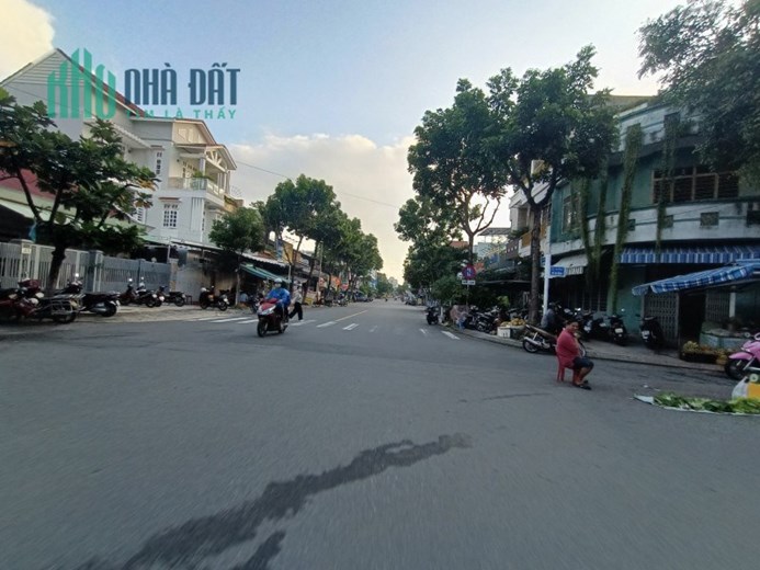 Bán gấp mặt tiền Bà Huyện Thanh Quan, 220m2, sát biển Mỹ Khê, giá như kiệt, nhỉnh 8 tỷ
