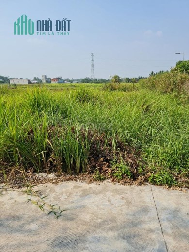 CƠ HỘI ĐẦU TƯ ĐÁT VƯỜNG ĐƯC HÒA. DO MUA NHÀ NHÀ Ở THÀNH PHỐ NÊN BÁN GẤP 1000M2  ĐẤT ĐẸP . GIÁ ; 3,5