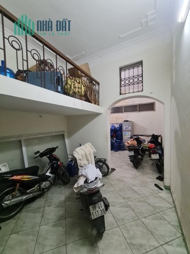 Bán Nhà Mặt Phố Yên Hòa - Cầu Giấy, DT:  45M, MT: 4m, chỉ nhỉnh 11 tỷ