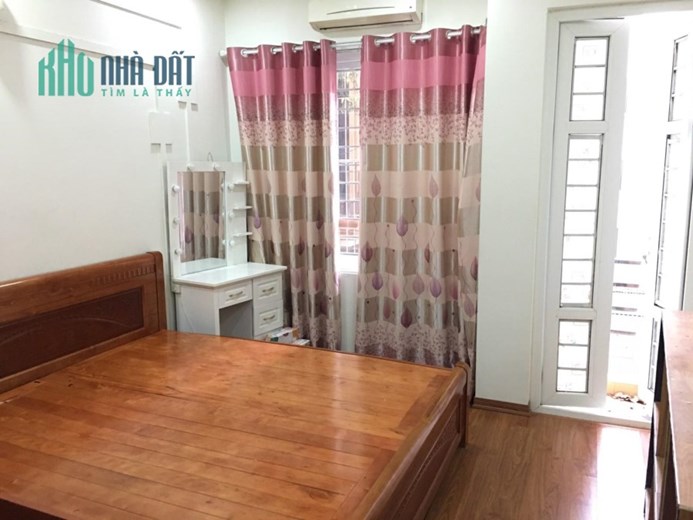 Bán nhà Dương Đình Nghệ: 30mx 5 tầng, Ở ngay- 3,45 tỷ