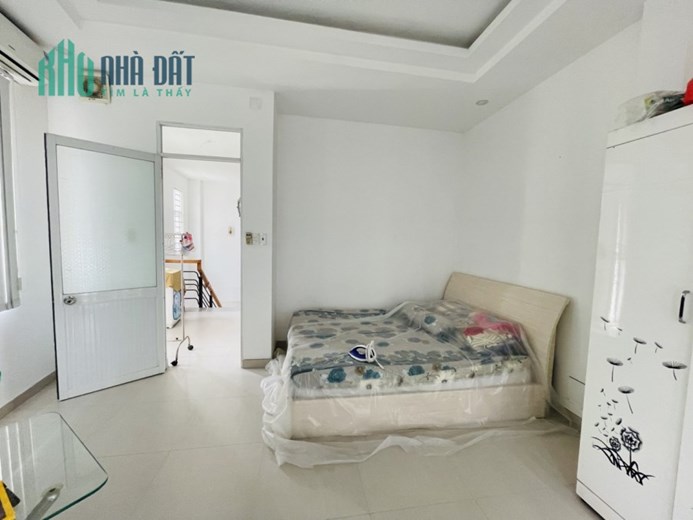 Nguyễn Văn Đậu 72m 2lầu 6.7 x 11 giá 5.9 tỷ Phường 5 Bình Thạnh - bán cả sân vườn cực đẹp - đường