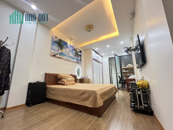 ĐẬP HỘP NHÀ MỚI SIÊU ĐẸP- TẶNG FULL NỘI THẤT- NGÕ NÔNG RỘNG- SÁT PHỐ