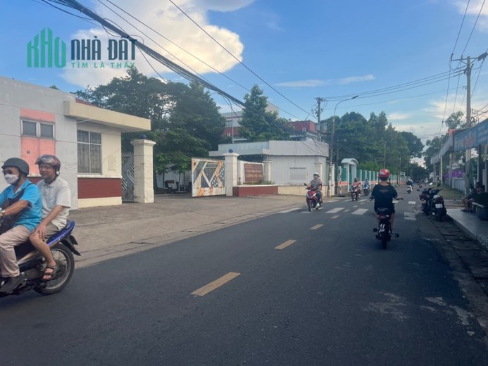 Bán lô biệt thự siêu rẻ, đẹp, đường nhựa 6m, P.Tam Hoà gần BV Đồng Nai