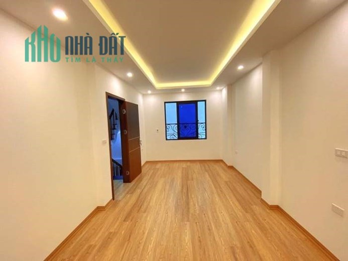 CHỦ CẦN BÁN  NHÀ TRẦN CUNG , NHÀ ĐẸP , THẤNG MÁY ,GẦN PHỐ ,7.8 TỶ