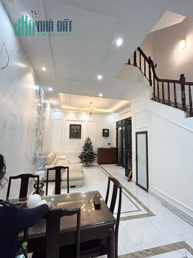 O9 2628 5559 Bán nhà Đội Cấn 46m², 3 tầng, MT 9m, giá 6.5 tỷ Ba Đình