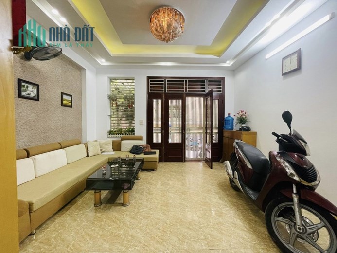 Nhỉnh 4 tỷ sở hữu nhà 5 tầng mới đẹp, gần ô tô đường Xuân Đỉnh