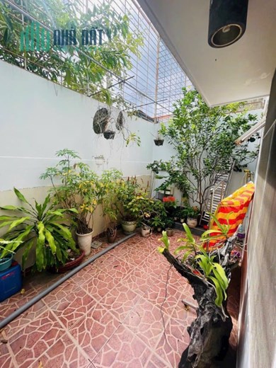 Bán nhà 3 tầng đường Đặng Thái Thân rộng 16m, Vĩnh Hoà. Cách biển chỉ ba làng chỉ 1km