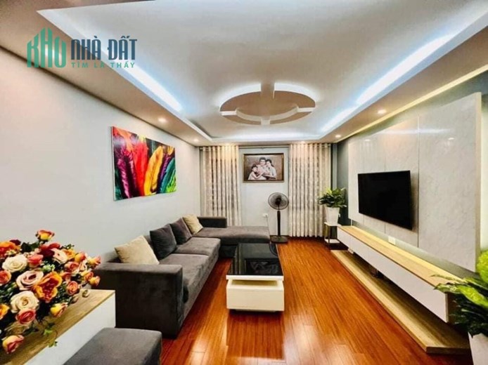 Bán nhà Phạm Văn Đồng ô tô đỗ cửa, ở ngay 5.2 tỷ
