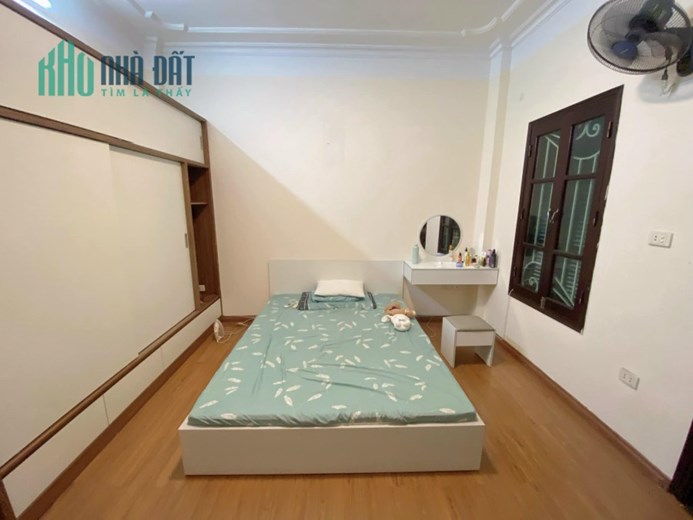 O9 2628 5559  Bán nhà Hoàng Hoa Thám 54m², 5 tầng, mt 4.6m, giá 6.9 tỷ Ba Đình. Xem thoải mái miễn