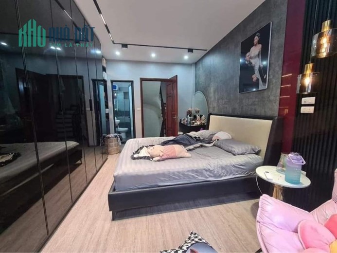 Bán nhà Hoàng Ngân, 78m2 Giá siêu tốt 11.6 tỷ