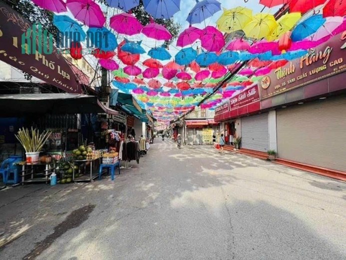 Siêu phẩm. Bán nhà Phố Lụa, Vạn Phúc, Hà Đông. 40m2 x 4 Tầng. 3 Ngủ. Hơn 3 Tỷ. 0968084286