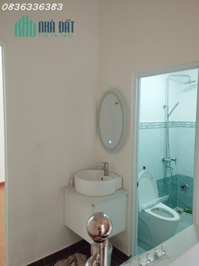 Nhà đẹp diện tích đẹp hẻm xe hơi khu vực an ninh Phường Phú Thuận Quận 7 chỉ 6.6T