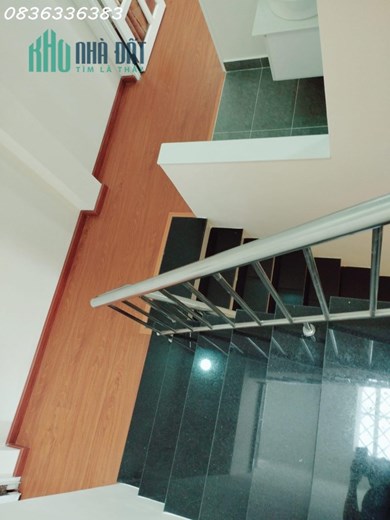 Nhà đẹp diện tích đẹp hẻm xe hơi khu vực an ninh Phường Phú Thuận Quận 7 chỉ 6.6T