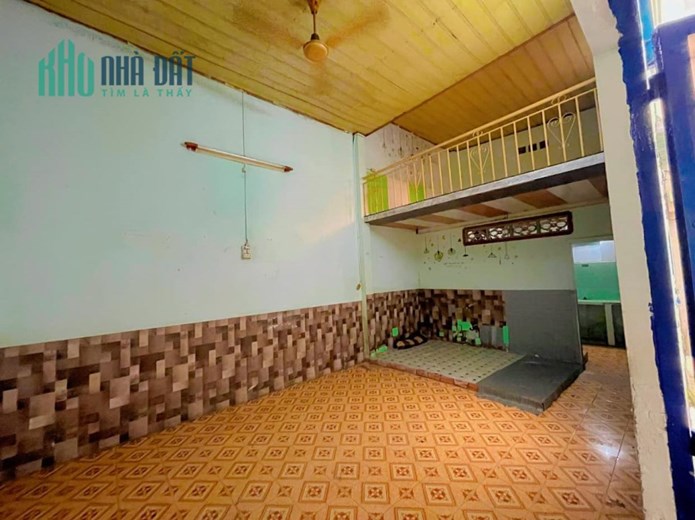 Bán nhà nát 500tr, Phan Huy ích gv, DTSD60m2,P12,2pn
