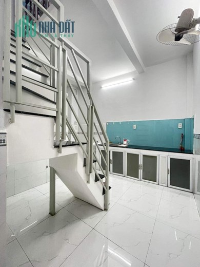 Bán nhà Lê Hồng Phong, Phường 10, Quận 10, 52m2 ngang 4m chỉ nhỉnh 4 tỷ