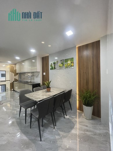 CẶP ĐÔI NHÀ XÂY MỚI 100% TỪ MÓNG TỚI MÁI -CÓ THANG MÁY ĐẾN S.THƯỢNG THIẾT KẾ ĐẸP & GIÁ TỐT