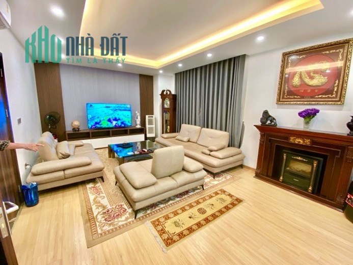 Bán Gấp nhà Mặt phố Trung Tâm Cầu Giấy - Vỉa hè rộng - Văn Phòng - KD - 105m x 4 Tầng