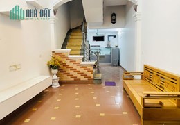 Bán nhà Chợ Vân, Hà Huy Tập, Yên Viên, ngõ thông oto, sát phố kinh doanh, 70m, 5 tỷ 5