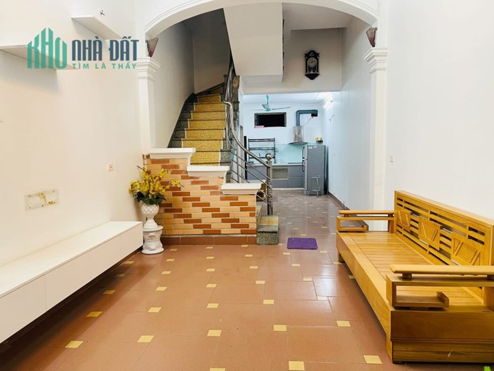 Bán nhà Chợ Vân, Hà Huy Tập, Yên Viên, ngõ thông oto, sát phố kinh doanh, 70m, 5 tỷ 5
