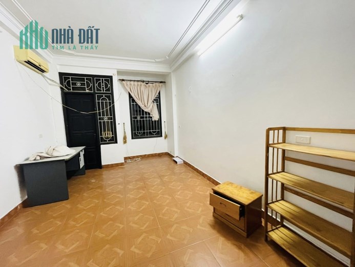 Bán nhà Chợ Vân, Hà Huy Tập, Yên Viên, ngõ thông oto, sát phố kinh doanh, 70m, 5 tỷ 5