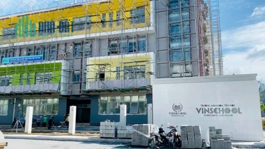 Cơ hội độc đáo có 1-0-2: Tặng ngay 1 gói “Sử dụng xe VinFast VF 8 Eco miễn phí” trong 12 tháng cho