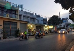 Căn hộ dich vụ 15 phòng 140m2 ngang 8m sát Tỉnh Lộ 10 BT  6 tỷ >