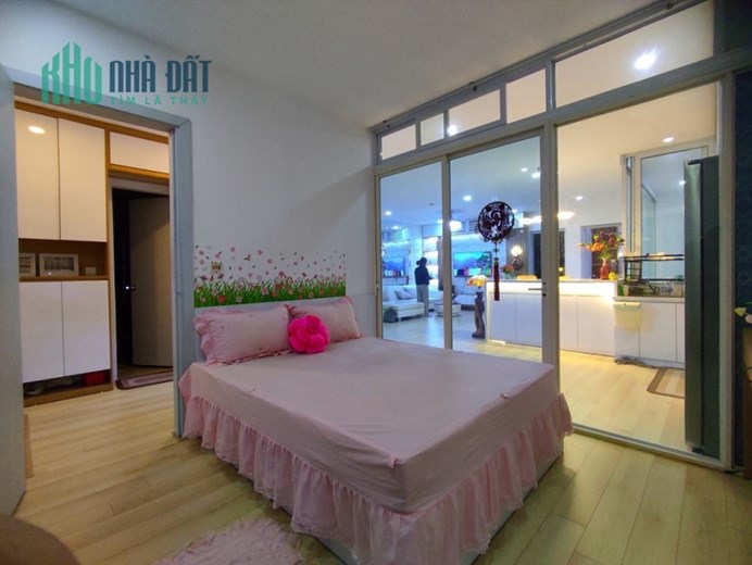 Nhà mình chính chủ muốn bán căn hộ tầng 12 tòa A chung cư Hồ Gươm Plaza, số 102 Trần Phú, Hà Đông,