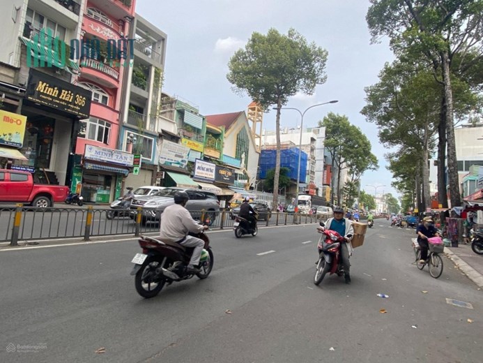 Mặt bằng Góc 2 MTKD đường Lê Hồng Phong, kd tự do
