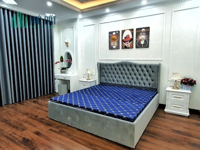 BÁN NHÀ 44.6M2 4 TẦNG 4 PHÒNG NGỦ GIÁ 3.7 TỶ, Ô TÔ ĐỖ CỔNG, NGAY TÂY NAM LINH ĐÀM