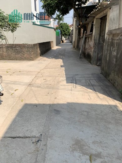 Chủ cần bán nhà tại thôn Phượng bản phụng châu chương Mỹ hà nội 
Dt 32 m: bán kính vài trăm mét đầy