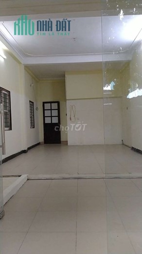 Cho thuê mặt bằng kinh doanh hoặc làm văn phòng gần Học Viện Tài Chính, Cổ Nhuế.