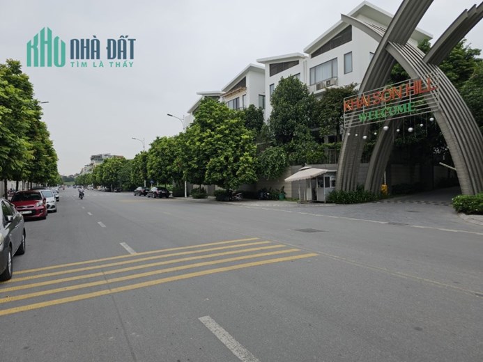 Bán tòa căn hộ dịch vụ Ngọc Thụy LB 128m²  thông Ô tô 6T thang máy 13 phòng DT 1.1 Tỷ/Năm