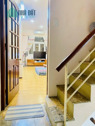 Bán nhà phố Dương Quảng Hàm 30/33- 4T - MT6m- 15m ott- nhỉnh 4 tỷ