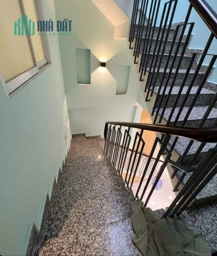 Bán Nhà Ngang 4.1 Dài 16.5 3Tầng chỉ 4Tỷ7 Thương Lượng F14 Gò Vấp