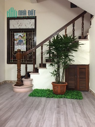 Tìm Khách Thuê Căn Nhà KD phố Chùa Láng, quận Đống Đa