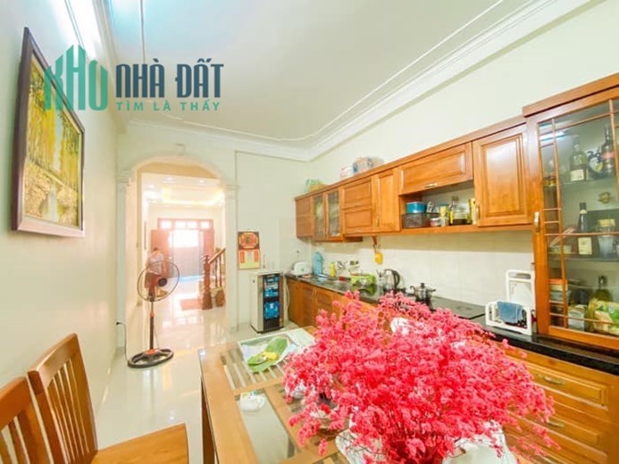 NHÀ ĐẸP Ở LUÔN - GẦN PHỐ XÃ ĐÀN
 4 TẦNG MT 4,2M CHỈ 2,65 TỶ