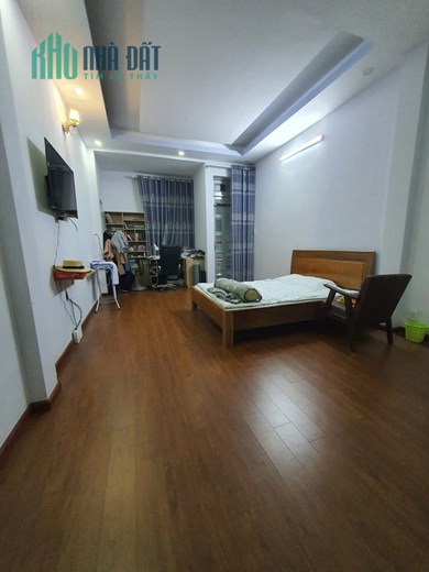 NHÀ 3 TẦNG - LÊ VĂN QUỚI - ĐƯỜNG 10M TO NHƯ MẶT TIỀN - 69M2 - 4PN - GIÁ CHỈ 7.X TỶ
