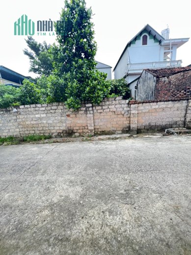 đất Đông Sơn vừa đẹp lại rẻ tặng ngay nhà 2 tầng trên đất 
-diện tích 393m (200 thổ cư )
- đường
