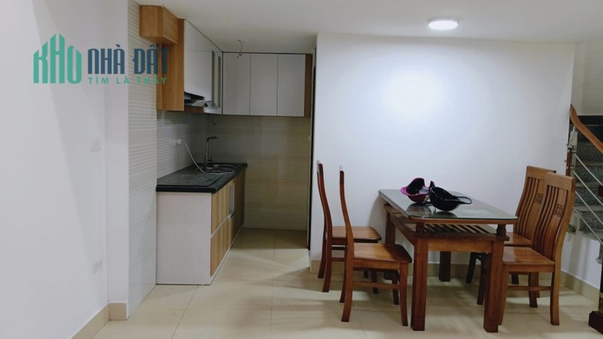 Bán nhà Gia Quất 40m x 4 tầng giá hơn 2 tỷ