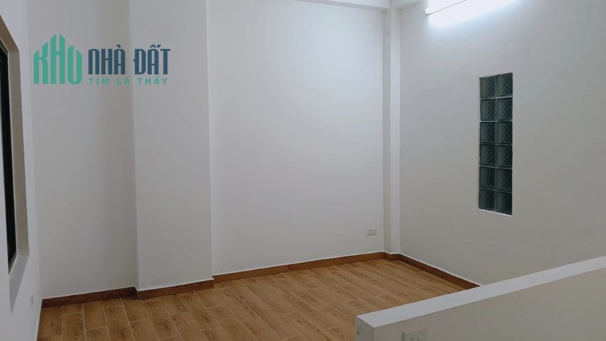 Bán nhà Gia Quất 40m x 4 tầng giá hơn 2 tỷ