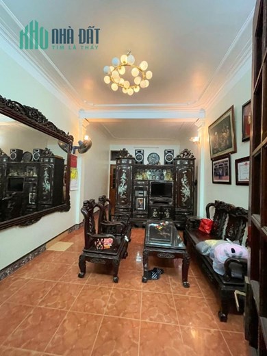 Bán nhà phố Trần Duy Hưng- 36m x 5T- MT5m-15m oto-ở ngay- nhỉnh 5 tỷ.