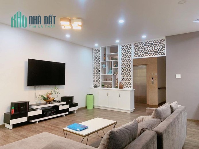 Bán nhà mới đường Đặng Văn Bi quận Thủ Đức, 150m2,3T, Sát Vincom, Nhỉnh 6 TỶ