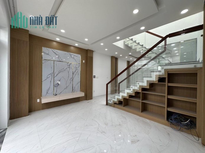 Bán nhà đường Đặng Văn Bi Thủ Đức, DT 70m2, 3T, Nhà Mới 100%, Nhỉnh 6 Tỷ