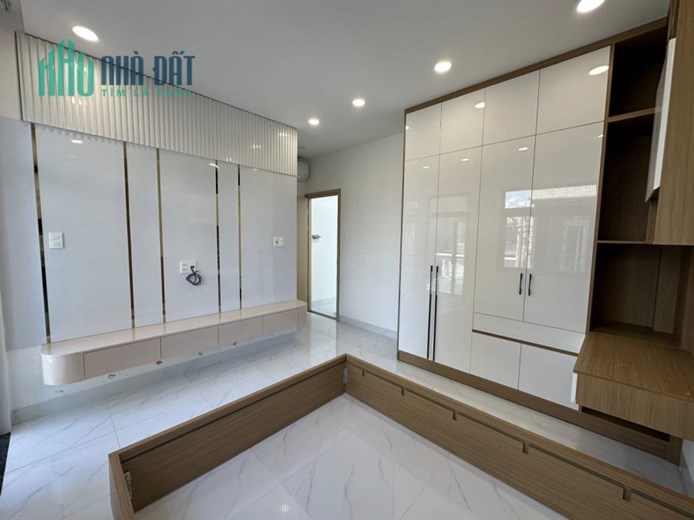 Bán nhà đường Đặng Văn Bi Thủ Đức, DT 70m2, 3T, Nhà Mới 100%, Nhỉnh 6 Tỷ