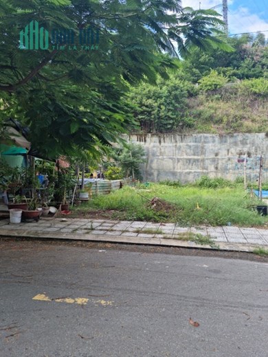 🌁VỊ TRÍ BIỂN GIÁ BÁN CHỈ 150triệu/m2. Ngay đại học Nha Trang,Khánh Hòa, bãi tắm biểnHòn