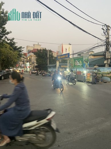 Bán nhanh 52m2 đất sát ngay chợ và hồ Giang xá. vị trí cực đẹp giá công khai 3,5 tỷ alo em ngay đi